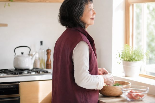 家事やリラックスタイムを快適にするダウンベスト