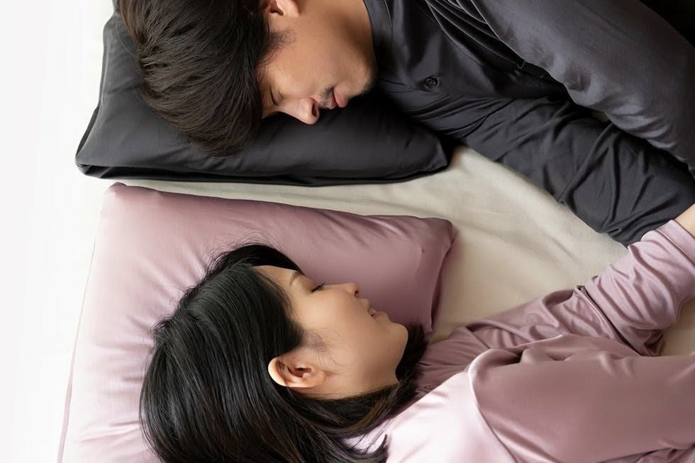 寝姿勢をサポートするパジャマ・ルームウェアの重要性