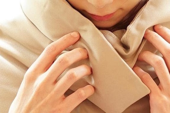 【睡眠と冷え】パジャマで変える「深部体温」の整え方<