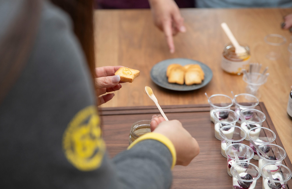 さがみこベリーガーデンの生はちみつ　試食