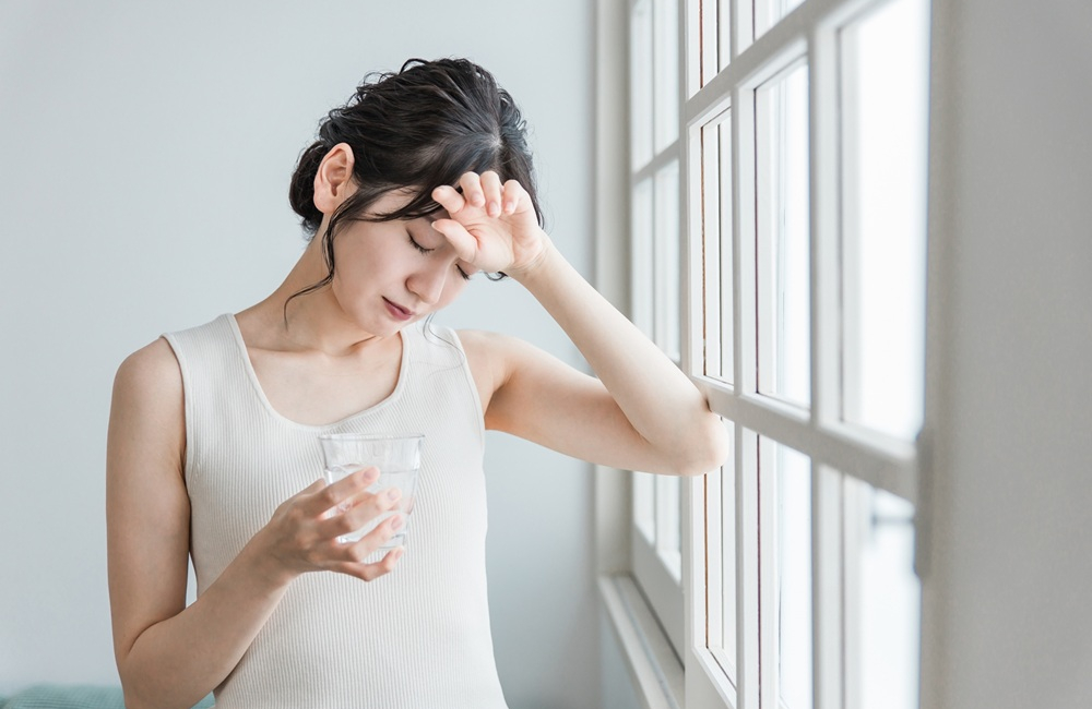 梅雨の季節、眠れないのは湿気が原因!?｜快適暮らしのひと工夫