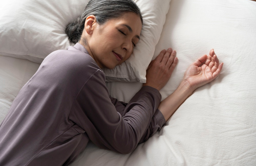 体側を伸ばして、呼吸を楽にしよう！ – 快眠ヒント 今日のメモ帳 vol.5 –