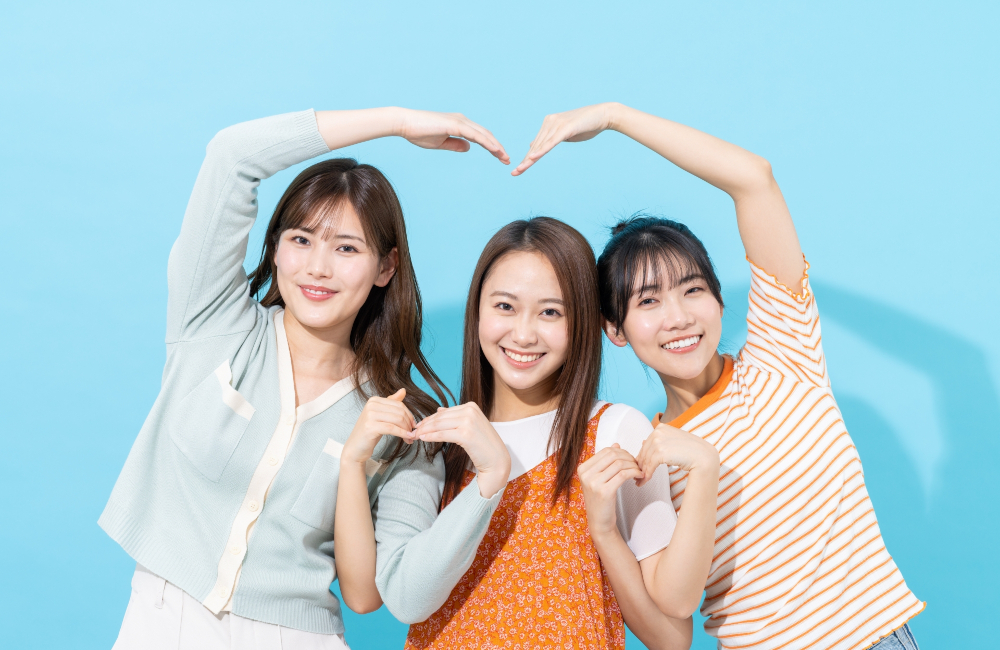 サランへポーズ